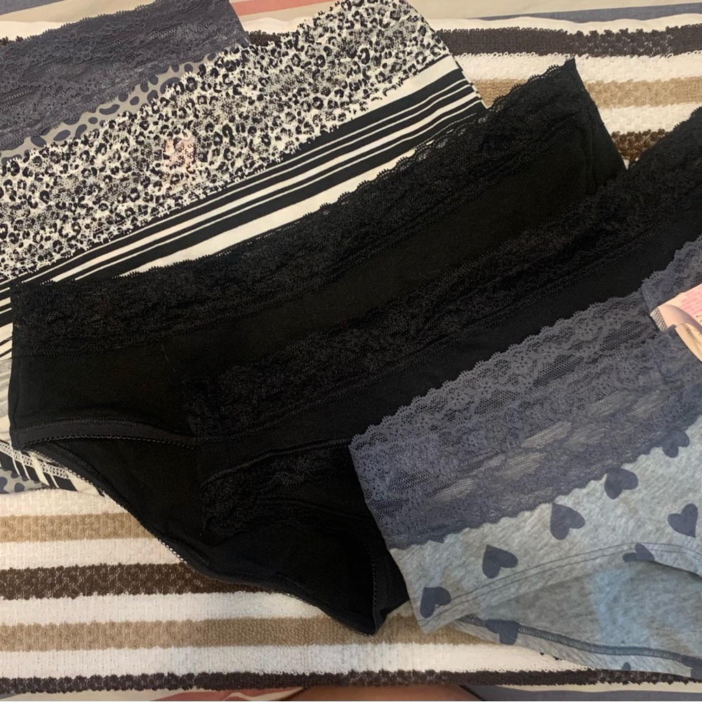 Victoria's Secret Black and Gray Lace Trim Panties